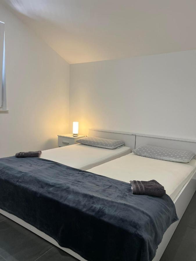 Apartment Vodice - Lovric Εξωτερικό φωτογραφία