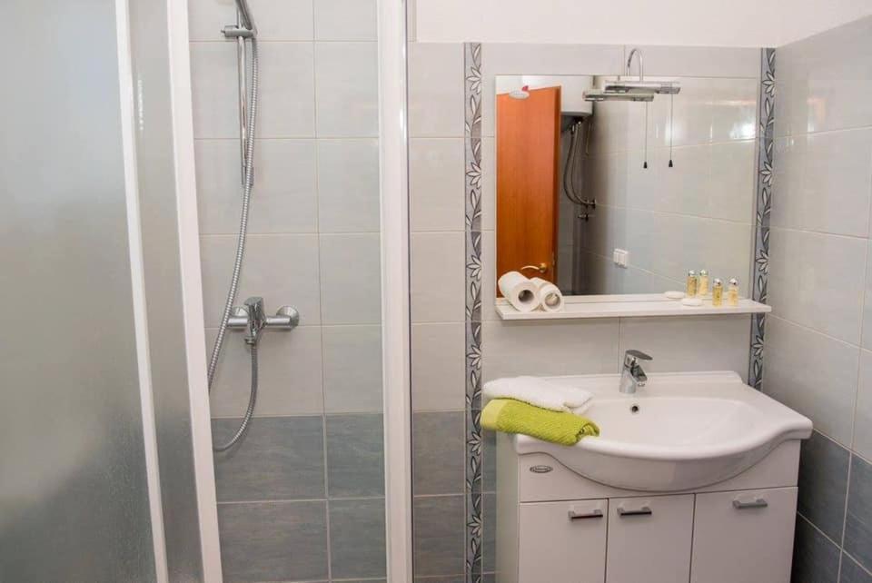 Apartment Vodice - Lovric Εξωτερικό φωτογραφία